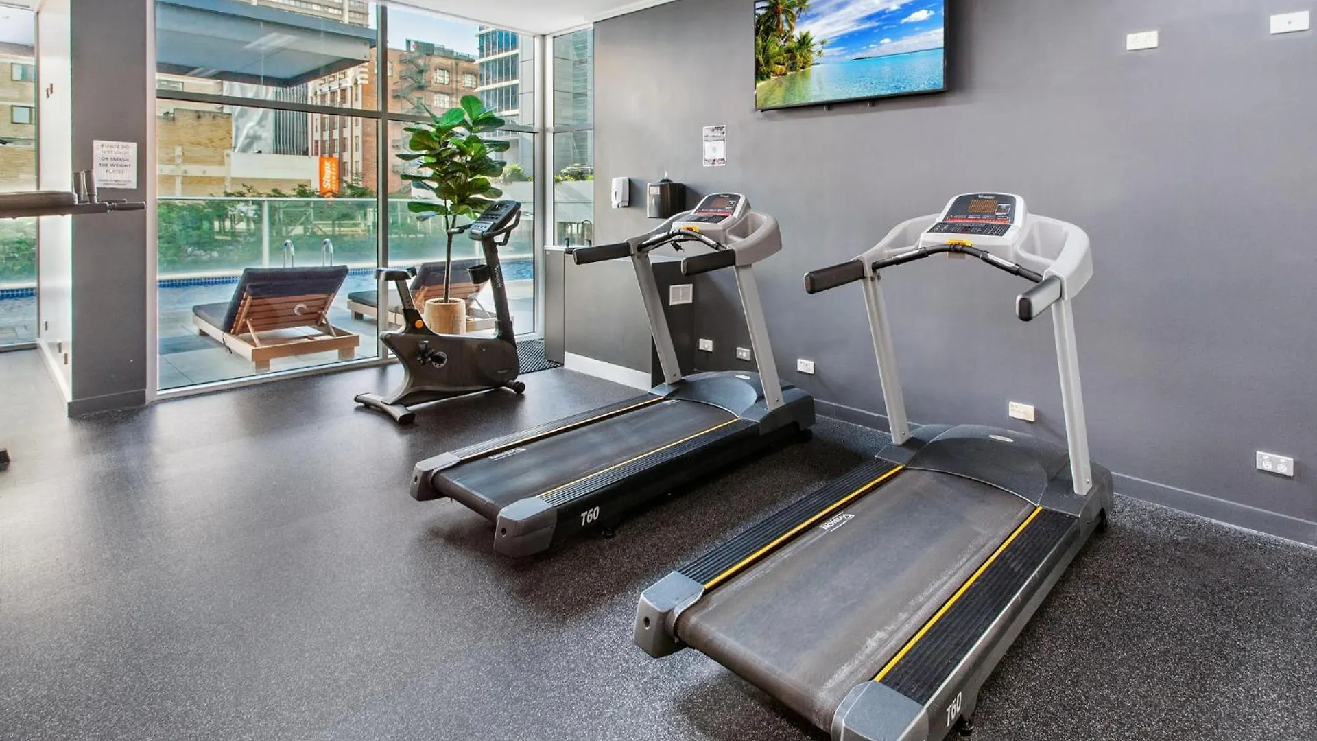 Spacious 2-Bed Apartment With Pool Close To Cbd Brisbane